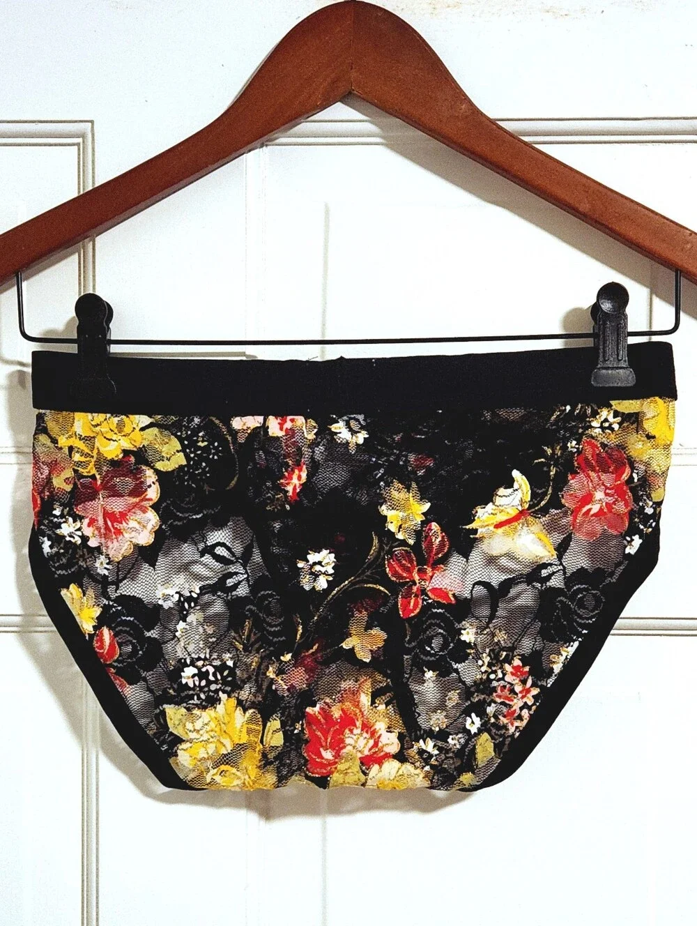 💋E-Laurels💋 - Black/Multi Lace Brief
